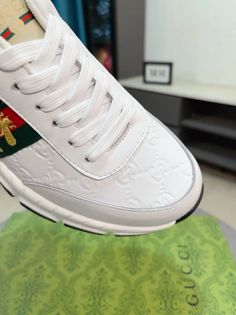 Men's shoes 💰458🌹🌹[GUCCI] Gucci's new lace-up casual men's shoes are on the market first, and the materials and workmanship are superior to all versions on the market. The highest quality shipped first-layer cowhide with imported original perforated materials➕Genuine leather lining, privately molded soft outsole, high foot comfort, imported special materials highlight the brand's unique charm, high-end customization 38-44